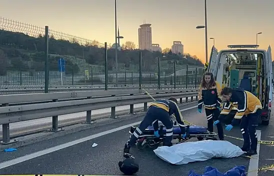 Bir araç, motosiklet sürücüsünün hayatını aldı