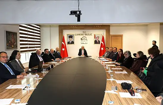 'Bir Pati de Sen Tut' projesi sokaklara güven yayıyor