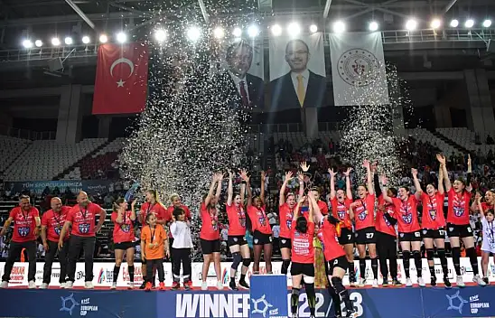 Bir Türk takımı ilk kez Avrupa kupasını kazandı