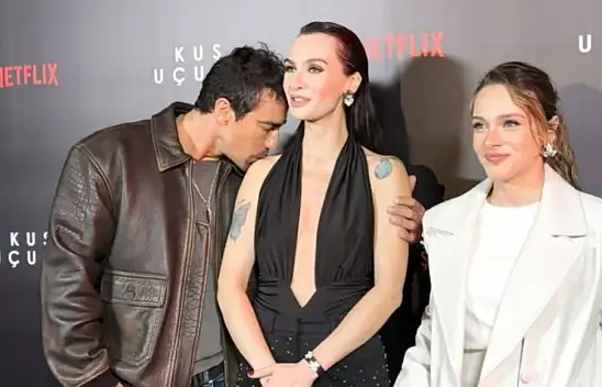 Birce Akalay ve İbrahim Çelikkol'un samimi görüntüleri olay yarattı