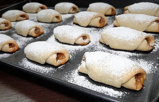 Bu sırları bilmeyen kendisine kurabiye yapıyorum demesin! İşte elmalı kurabiyenin püf noktası