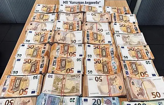 Bulgaristan gümrüğü, Türk plakalı tırlarda arama yaptı