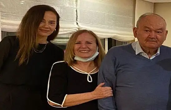 Burhan Özfatura'nın eşi kimdir? Bilsen Özfatura kimdir? Ne iş yapar? Çocukları kimler?