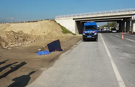 Cani sürücü yayaya çarpıp kaçtı