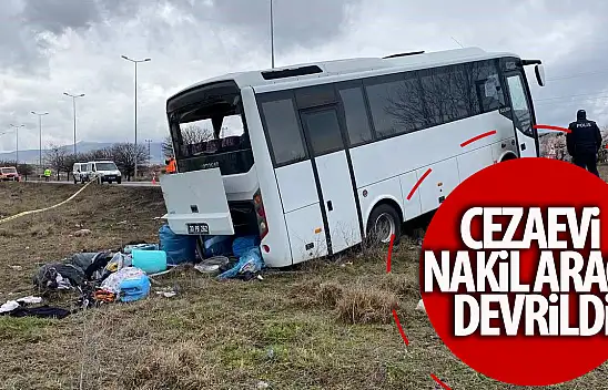 Cezaevi nakil aracı devrildi!