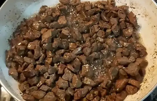 Ciğer tava yaparken eklemelisiniz: Daha lezzetli oluyor ve besin değeri artıyor…