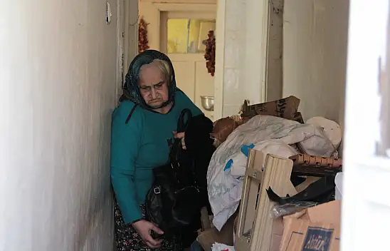 Çöp evdeki kadın: Ben sağlık istemiyorum, ölmek istiyorum