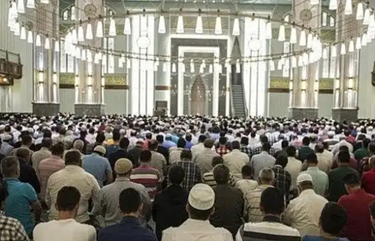 Cuma Namazının Manevi Önemi ve Toplumsal Etkisi