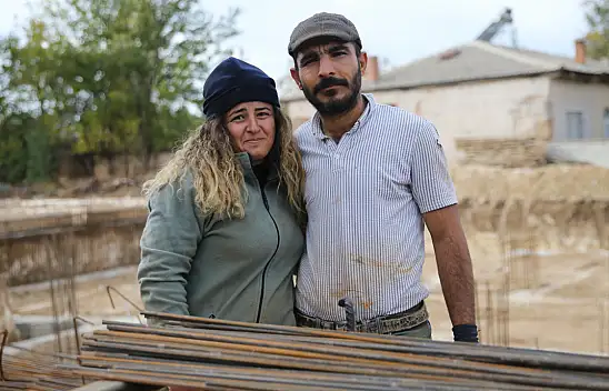 Deprem nedeniyle Konya'ya taşındılar! Depremzede çiftin yaşam öyküsü!