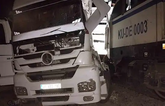 Diyarbakır'da feci olay! Tır sürücüsü hayatını kaybetti