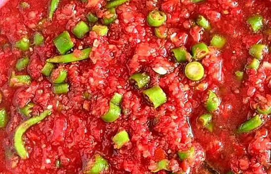 Domates sosu ekşi oluyorsa bu yöntemle olmayacak. Denemeniz gereken 8 yöntem