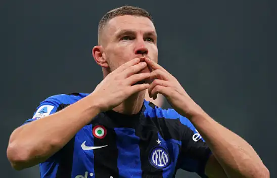 Dzeko Fenerbahçe için İstanbul'da