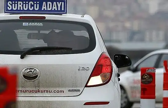 Ehliyet alacaklar dikkat! Büyük zam yolda... O tarihe kadar süre var