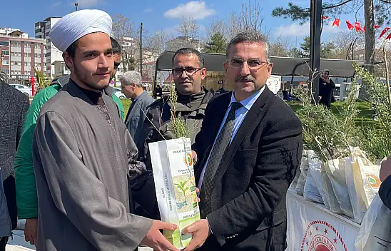 Elazığ'da 6 bin fidan dağıtımı yapıldı