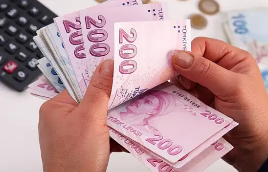 Emekli maaşları yükselecek: Bunları yapan 7500 TL'yi kapacak!