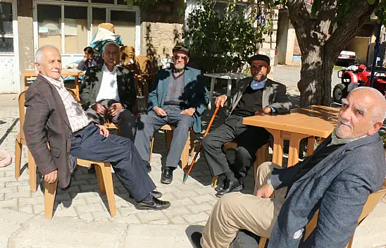 Emekli ve Memur Maaşlarına Yüksek Zam Beklentisi: En Düşük Emekli Maaşı Ne Kadar Olacak?