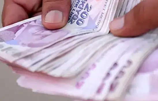 Emekliye 25 bin TL seyyanen zam mı geliyor? Gözler AYM'nin vereceği kararda