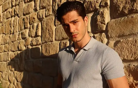 Enes Koçak kimdir? Sevgilisi kimdir? Enes Koçak Eylül Tumbar sevgili mi? Enes Koçak'ın oynadığı diziler neler?