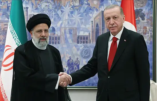 Erdoğan, Reisi ile telefonda görüştü