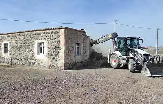 Ereğli Belediyesi depremde hasar gören evi yıkıp yenisini yapacak