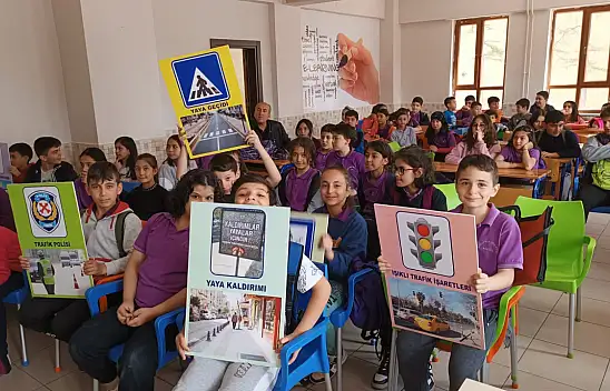 Ereğli'de trafik polisleri öğrencileri bilgilendirdi