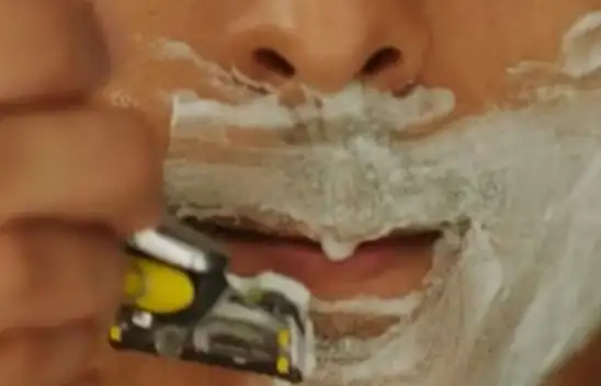 Erkeklerin bilmesi gereken tüyo Tıraş olurken yapılan bu hataya dikkat