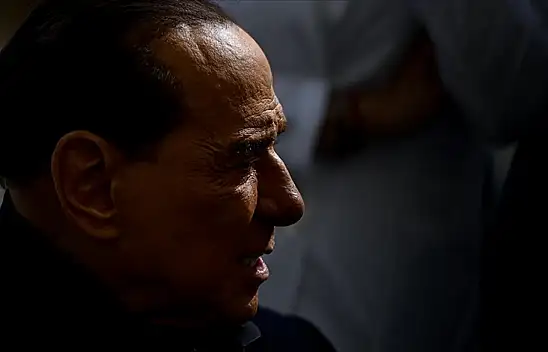 Eski İtalya Başbakanı Silvio Berlusconi hayatını kaybetti