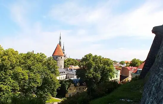 Estonya'nın Tarihi Güzelliği: Toompea Tepesi