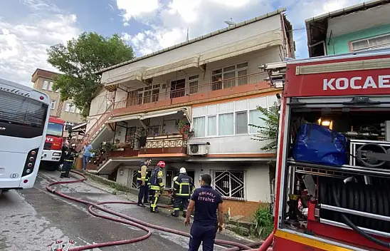 Evini ateşe verdi itfaiye büyümeden söndürdü