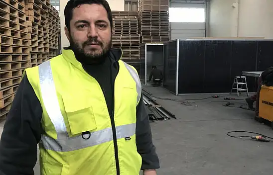 Farklı sektörlerden sanayi ustaları toplandı, depremzedelere konteyner üretiyor