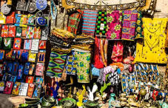 Faslı erkekler yaygın olan 'tuz hakkı' geleneğini eşleri için yıllardır yaşatıyor