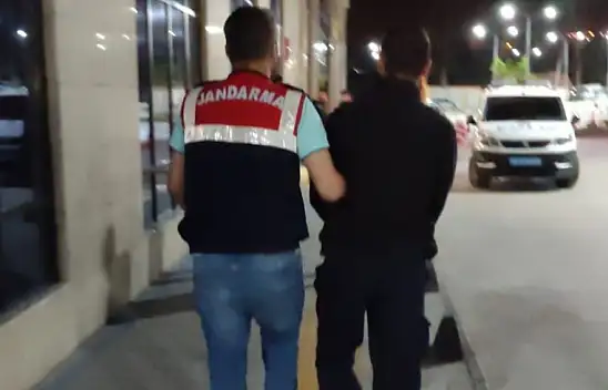 FETÖ'ye 8 ilde operasyon: 11 gözaltı