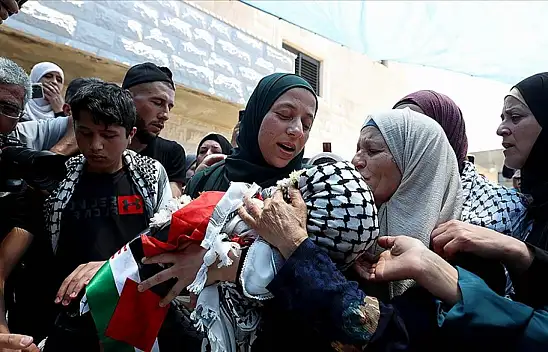 Filistinli 2 yaşındaki Muhammed toprağa verildi