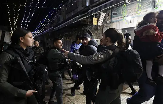 Filistinlilerin Mescid-i Aksa'ya girişi engellendi