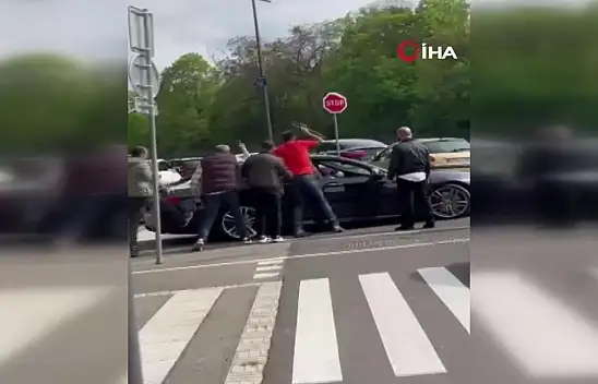 Fransa'da Türk vatandaşlarına saldırı