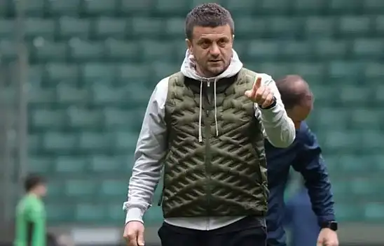 Hakan Keleş kimdir? Futbol kariyeri nasıl geçti? Hangi takımlarda görev aldı?