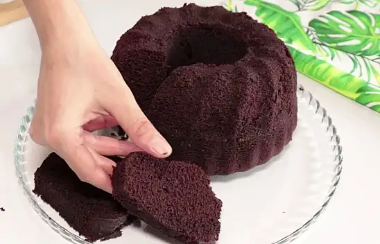 Hamura eklendiğinde kalıba sığmayan kek tarifi: Tüm sırrı pişirmede