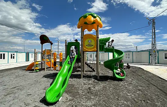 Hatay'daki Konya Konteyner Kentin İlk Etabına Depremzedeler Yerleşmeye Başladı