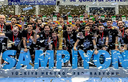 Hentbol Türkiye erkekler kupasını Konya'da  Beşiktaş kaldırdı