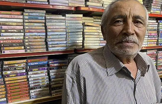 Hırdavatçılıktan kasetçiliğe geçiş: 45 yıldır bu işi yapıyor