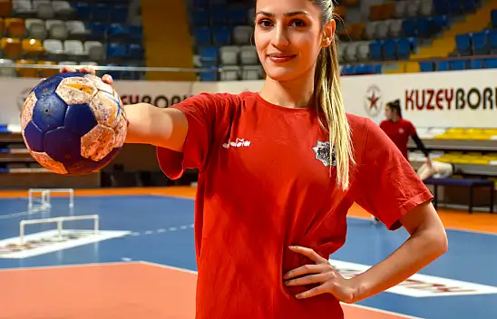 İlayda'nın hedefi milli forma!