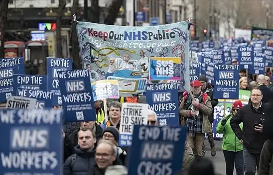 İngiltere'deki grevler işleri olumsuz etkiliyor