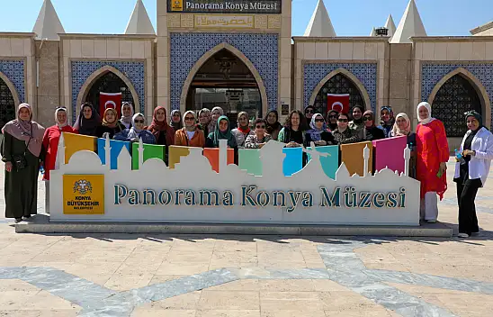 İşitme engelli kursiyerler Konya'da buluştu