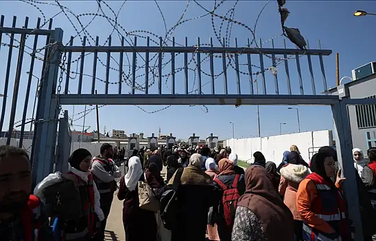 İsrail Filistinlilerin Kudüs'e geçişini kısıtladı