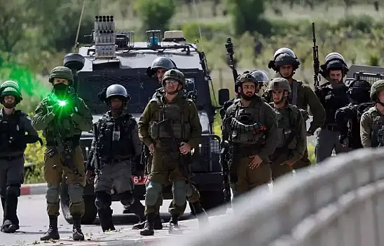 İsrail güçleri, Batı Şeria'da 1 Filistinliyi yaraladı, bazı kişileri gözaltına aldı