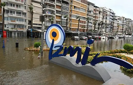 İzmir'de selin verdiği zarar gün ağarınca ortaya çıktı