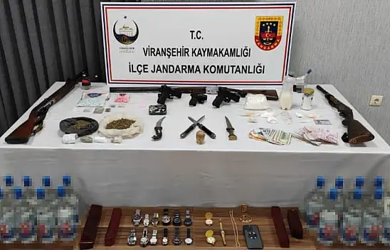 Jandarma'dan uyuşturucu baskını: 8 gözaltı