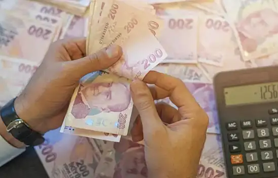 Kadınlara yeni maaş: Bakanlığa başvuran kadına yaş şartı olmadan aylık 10 bin lira!