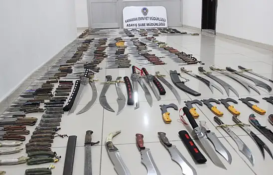 Karaman'da polis operasyon düzenledi: Çok sayıda satışı yasak kesici ve delici alet ele geçirdi