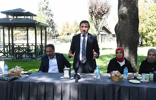 Karatay Belediyesi'nde görev yapan kadınlara destek